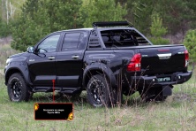 Молдинг на дверь передний правый Русская артель Toyota Hilux 2015-2018 (VIII дорестайлинг)  MT-075122