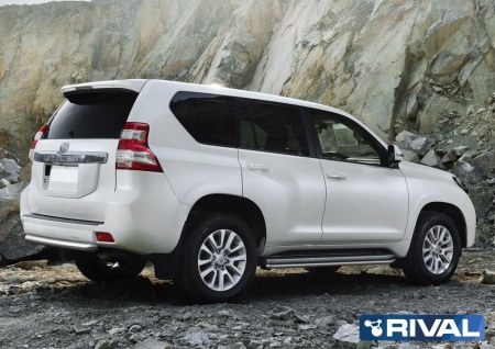 Защита заднего бампера d76 короткая RIVAL Toyota Land Cruiser Prado 150 2009-2013-2017 R.5704.020
